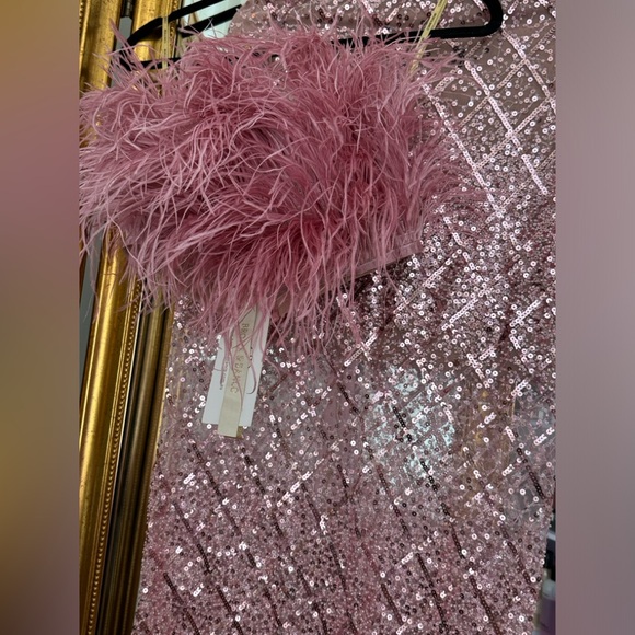 - Bronx and Banco set Afiya Feather Top & Coco Midi Skirt ✨🩷 - Picture 9 of 10